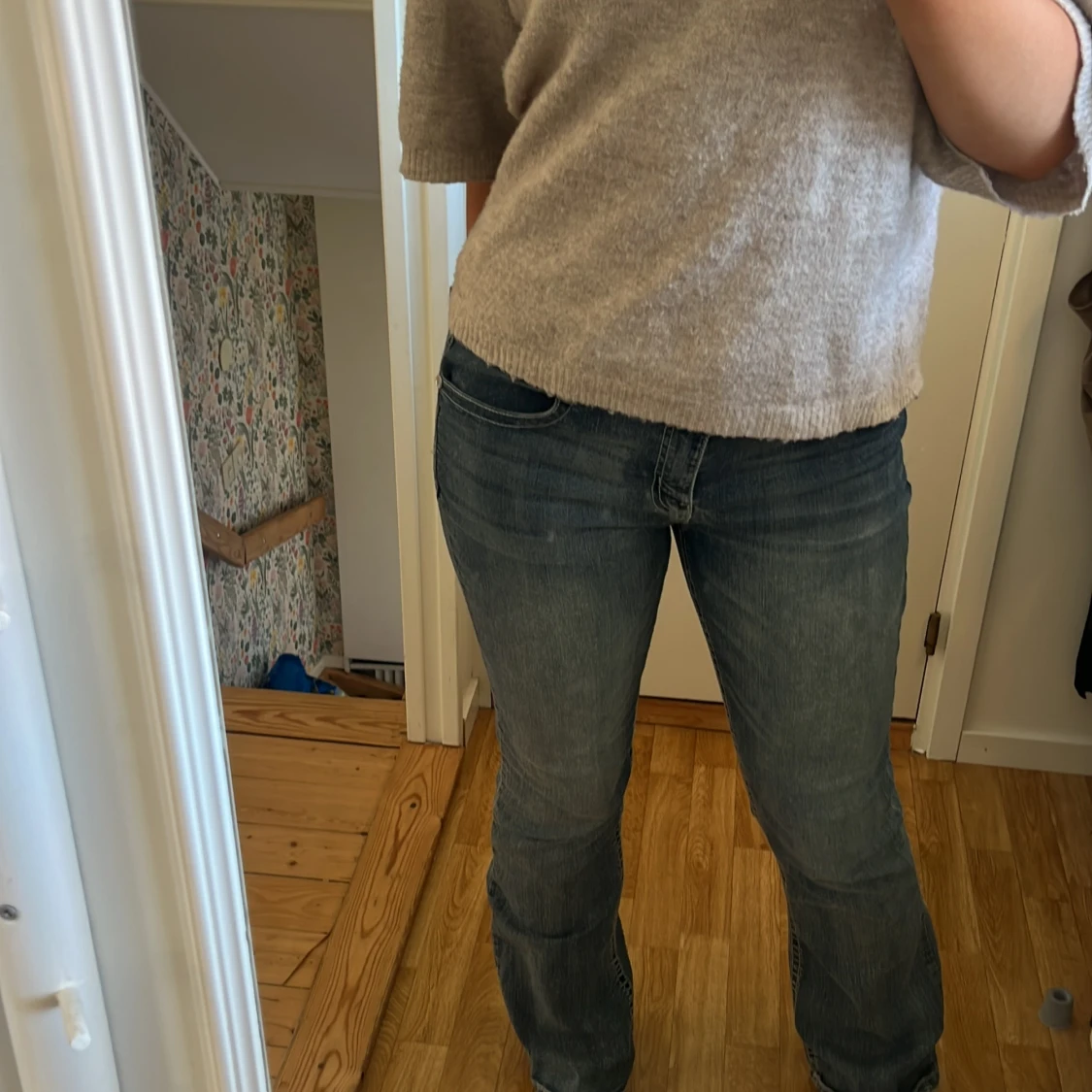 bootcut jeans med snygga fickor - 92