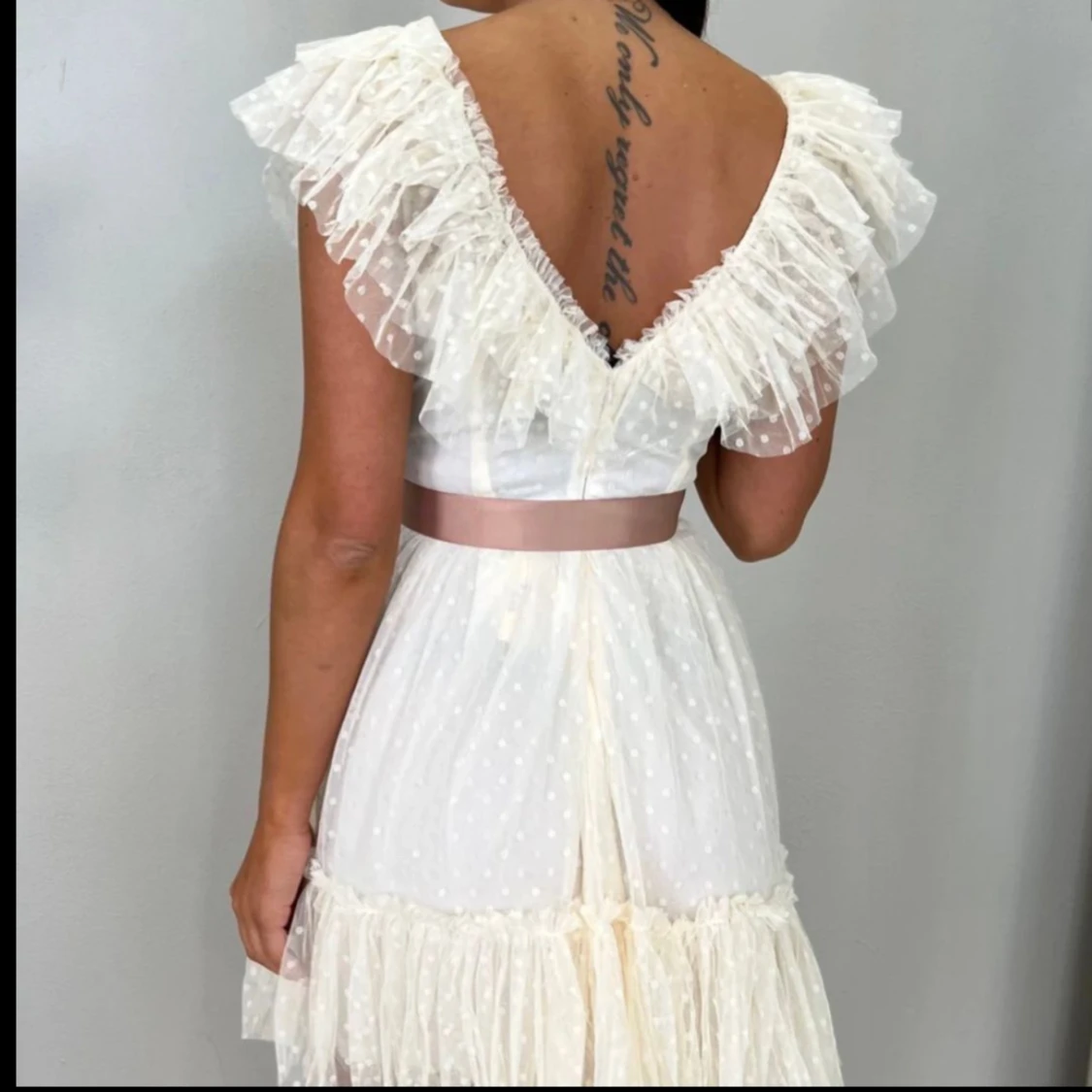 Vit klänning/ studentklänning - 90