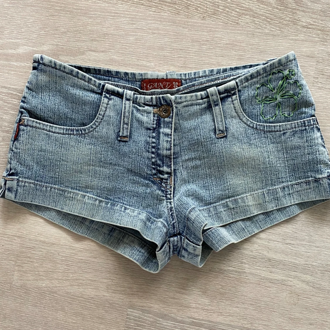 Lågmidjade shorts 