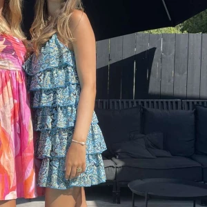 Volang klänning🩷 - Mycket bra skick🩷🩷