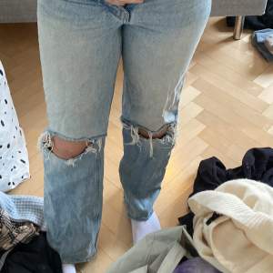 Fina jeans ifrån zara, inte använd så många gånger då dom inte passar mig 