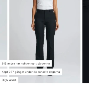 Kostymbyxor  - Säljer mina kostymbyxor från bikbok, hör av dig för egna bilder eller intresse❤️