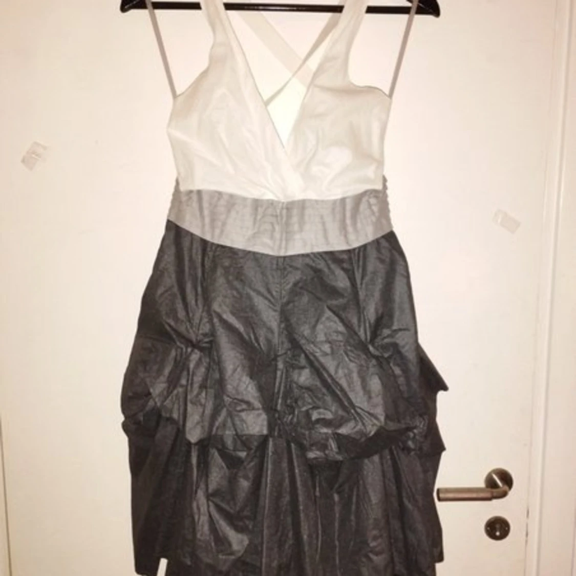 Tre klänningar stl 36 och S - 91