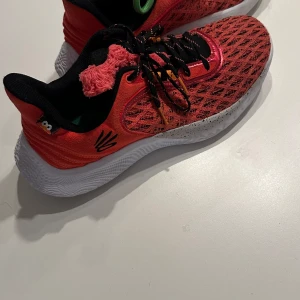 Basket skor  - Använd 2 månader 