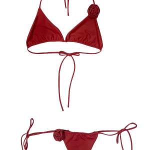 Bikini från Sanni☀️ Finns flera olika färger och storlekarna XXS, XS/S, S/M och M/L💛  Mer information på Instagram: SANNI.UF