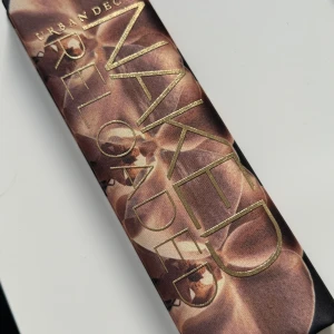 Urban decay palette - Använt 1 gång Ordpris: 695kr Säljer för 400kr