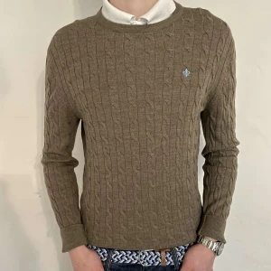 Morris tröja: M  - Snygg stickad morris tröja i storlek M. Använd ett par gånger och väldigt bra skick. 