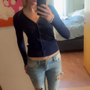 Raulph Lauren Kofta - Jätte fin mörkblå, fitted raulph lauren kofta. Storlek Xs/S och jätte fint skick. Använd fåtal gånger!