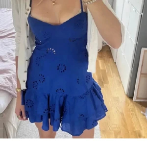 Zara klänning - Blå zara klänning💓💓 skriv för fler bilder🥰