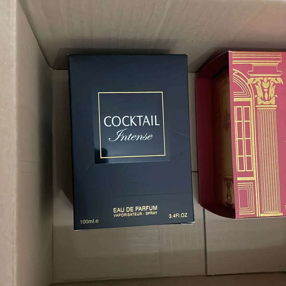 Coctail intense är inspirerad av parfymen kilian-angel’s share En Gourmand doft.  Enbart doftad på (ordinariepris 389kr). Accessoarer.