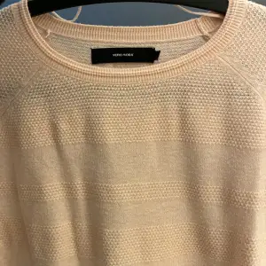 En tröja från vero moda