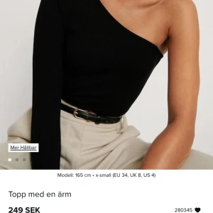 En arm tröja 100kr - Säljer min en arm tröja som liknar bilden, passar S/Xs❣️