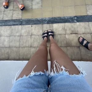 Jeans shorts Levis 501💙 - Superfina Levis shorts som tyvärr blivit för små för mig!💗🌸Begränsat använda!