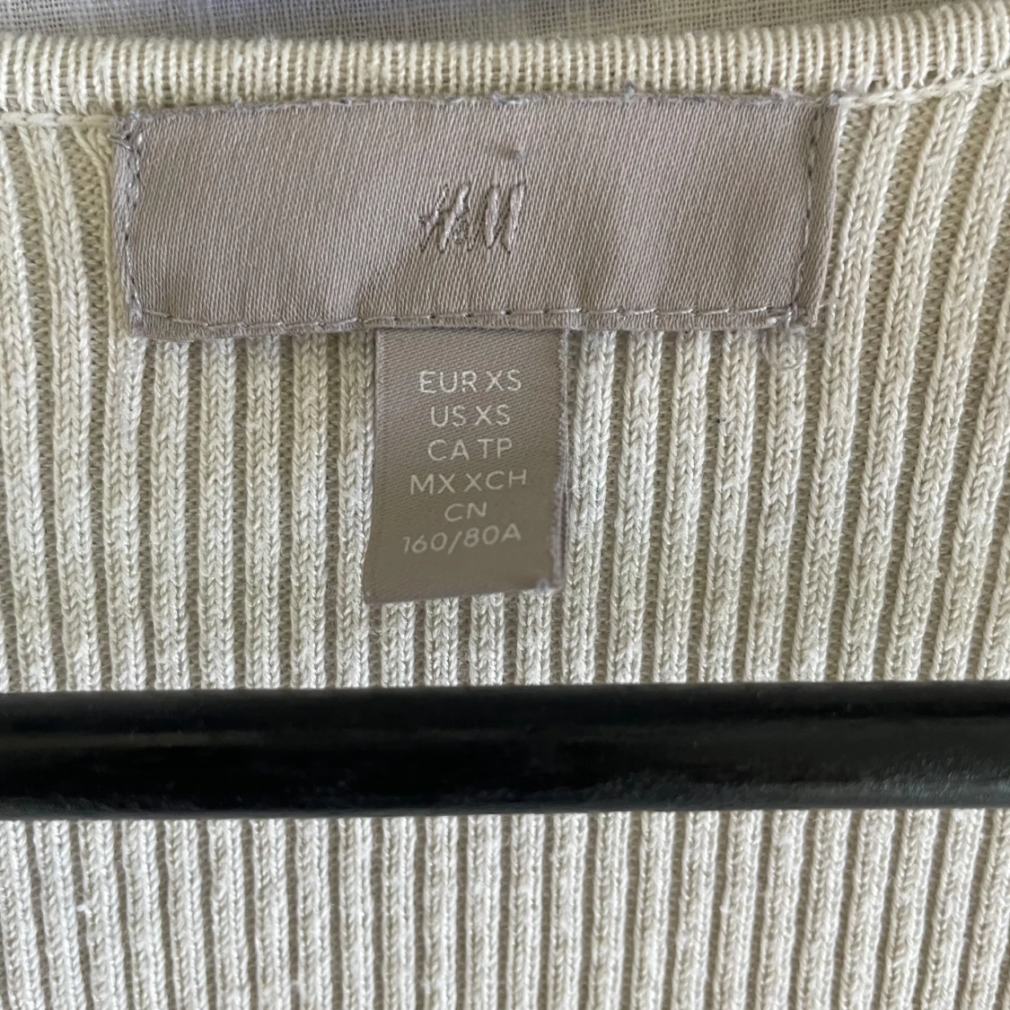 Tajt urringad tröja  - 91