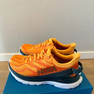 Helt nya Hoka Mch Supersonic - Aldrig använda, endast testade en gång inomhus. 
