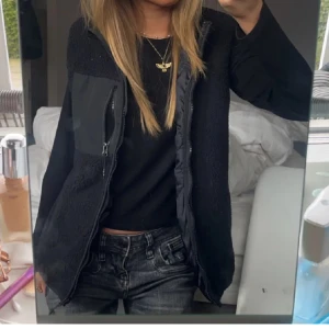 Teddy väst - Svart teddyväst, storlek xs💓