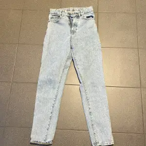 Jeans str 25/32