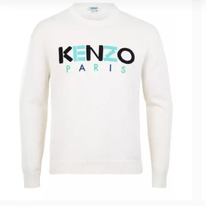 KENZO Paris cardigan - Säljer då den är för liten KENZO Paris cardigan/sweatshirt Storlek: M  Skick:9/10 Nypris: 2800kr