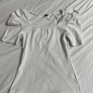 Fin tröja  - Använd 1 gång 