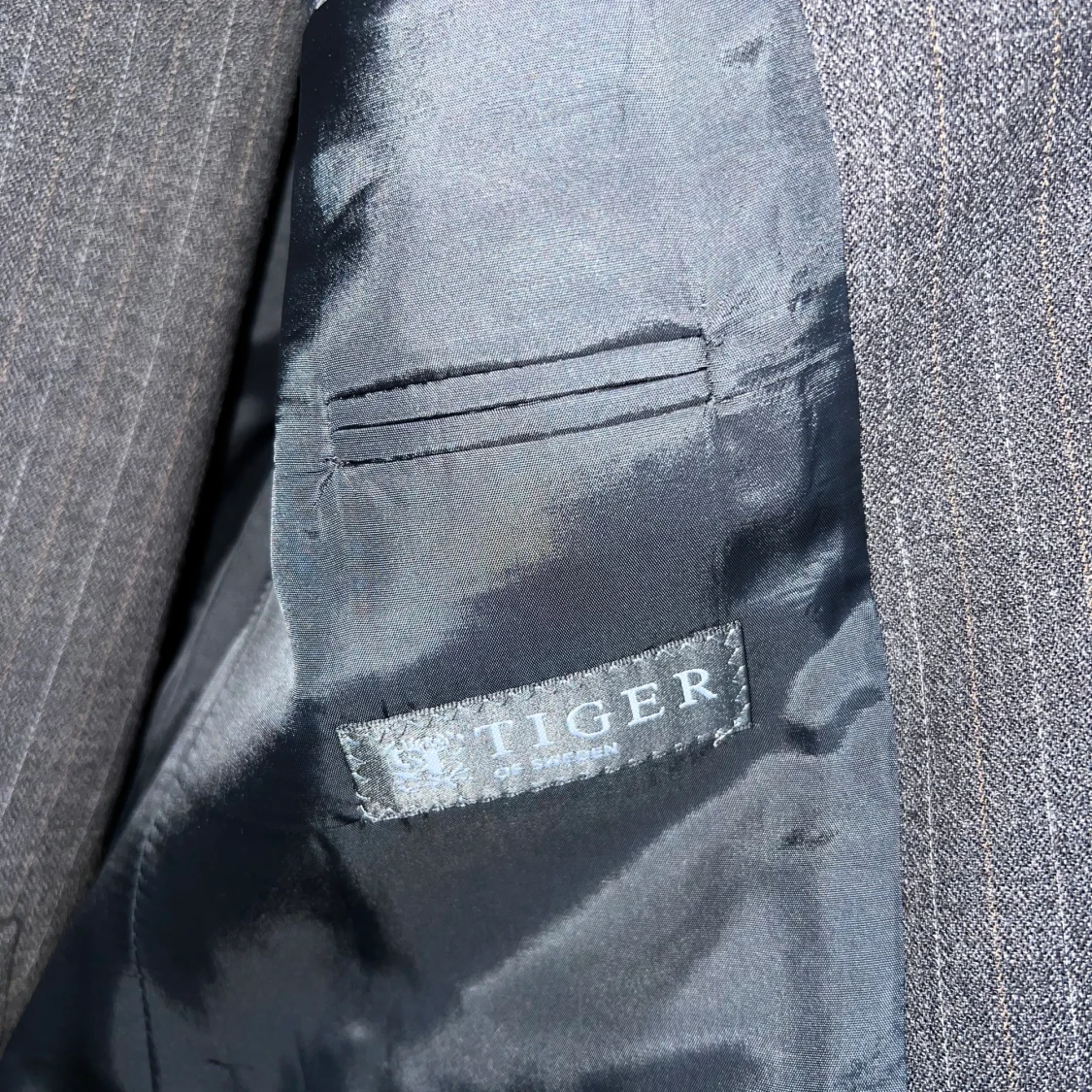 Tiger kostym storlek 48 - 90