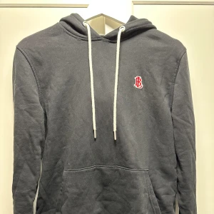 Bondelid hoodie svart  - Använd några gånger 8/10 skick