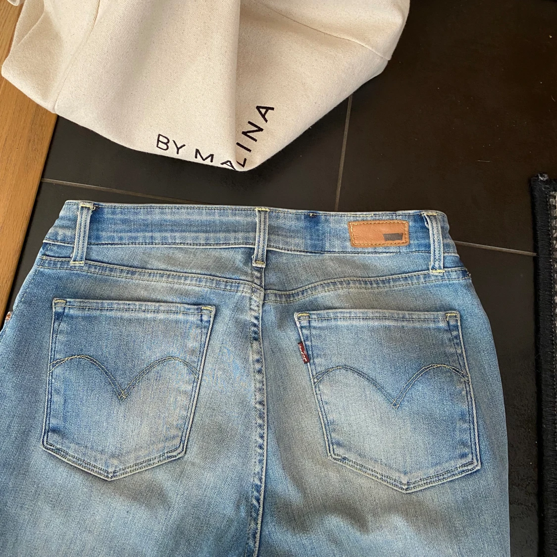 Levis jeans  - 90