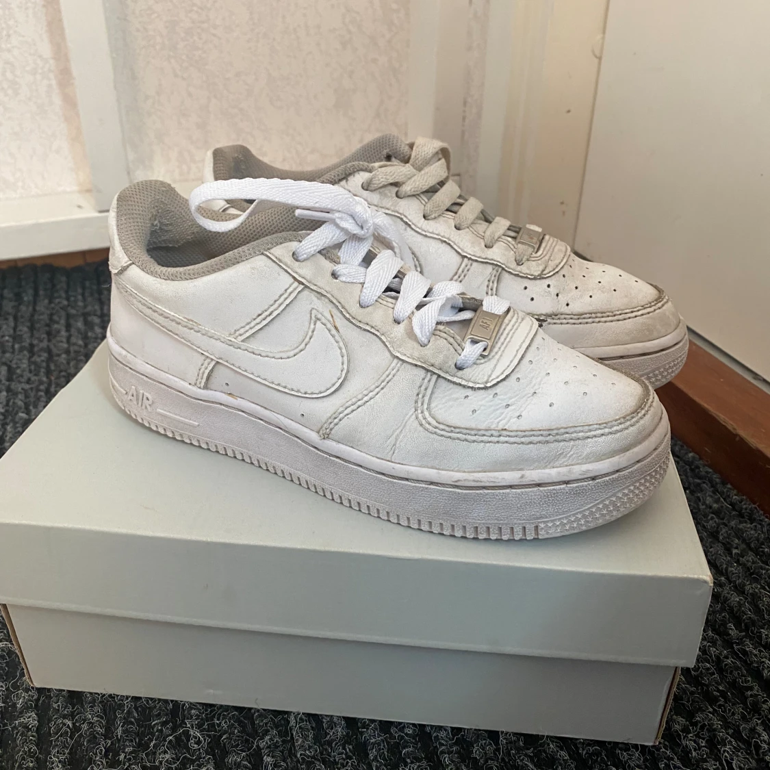 Air force 1 storlek 36  - 90