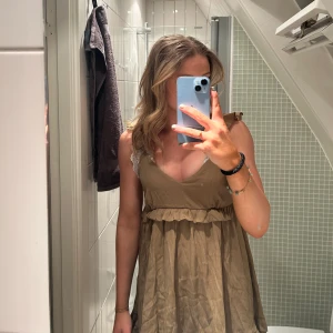 Zara klänning⭐️ - Intressekoll på min zaraklänning med lapp kvar⭐️