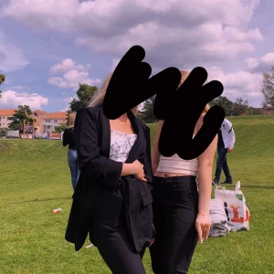 Kostymbyxor  - Från Gina tricot modellen Vilma