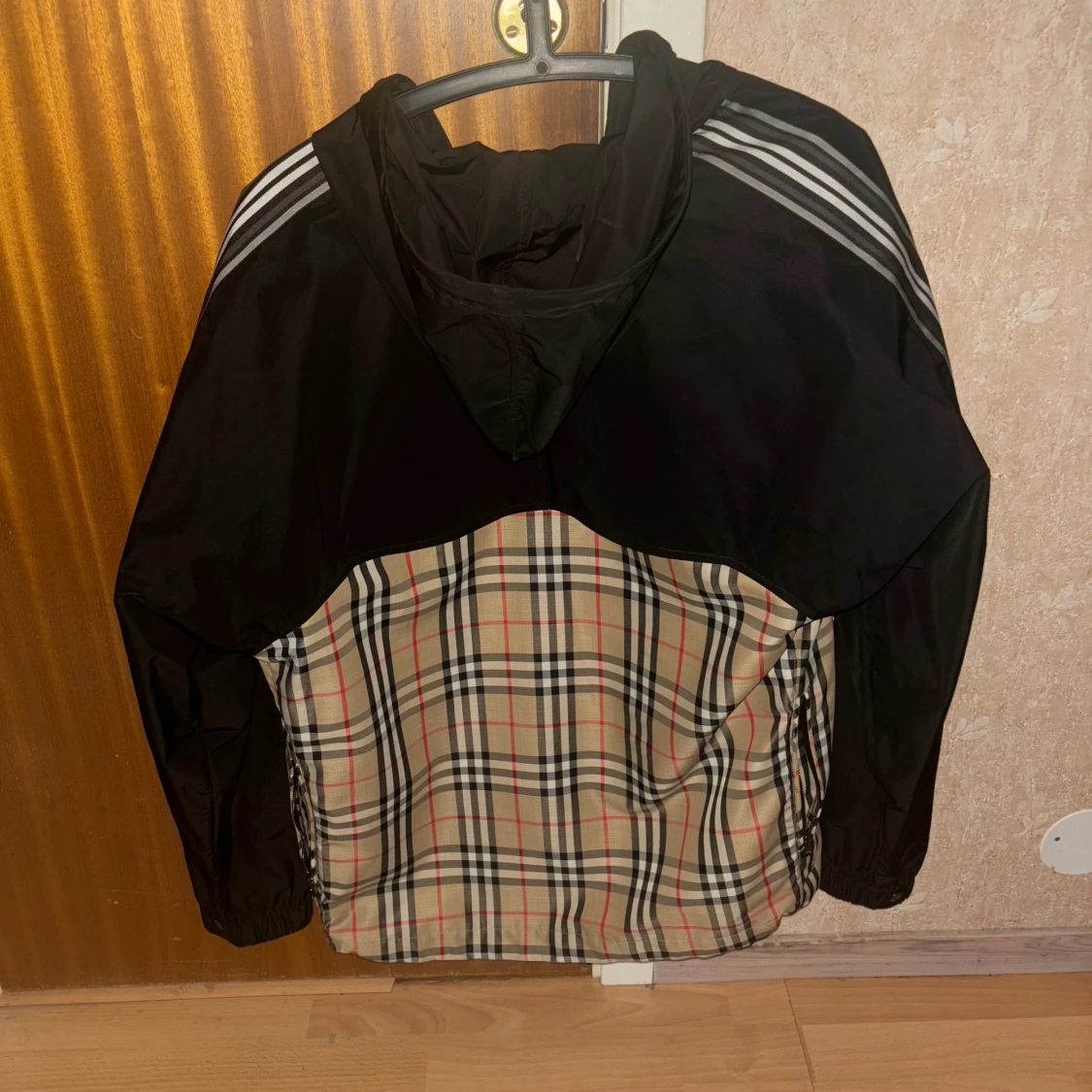 Burberry Jacket - 93