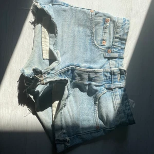 shorts  - jätte snygga shorts från zara som inte längre kommer till användning😊