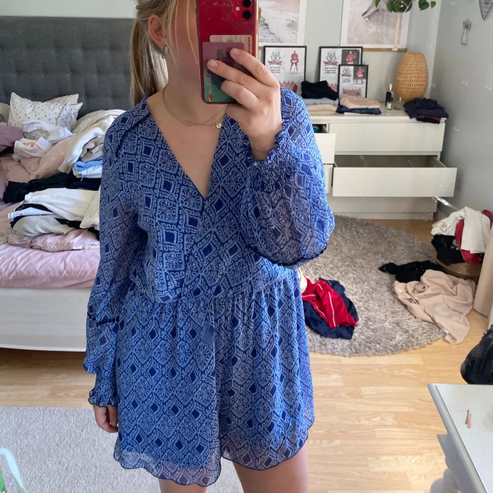 Byxdress från Zara 💙. Klänningar.