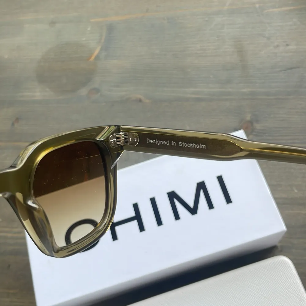 Super fina solglasögon från chimi i modellen 04 och gröna. Super fina nu till sommaren.🌸. Övrigt.