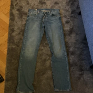 Levis 501  - Säljer mina jeans då dem inte längre kommer till användning, jeansen är nästintill nya.