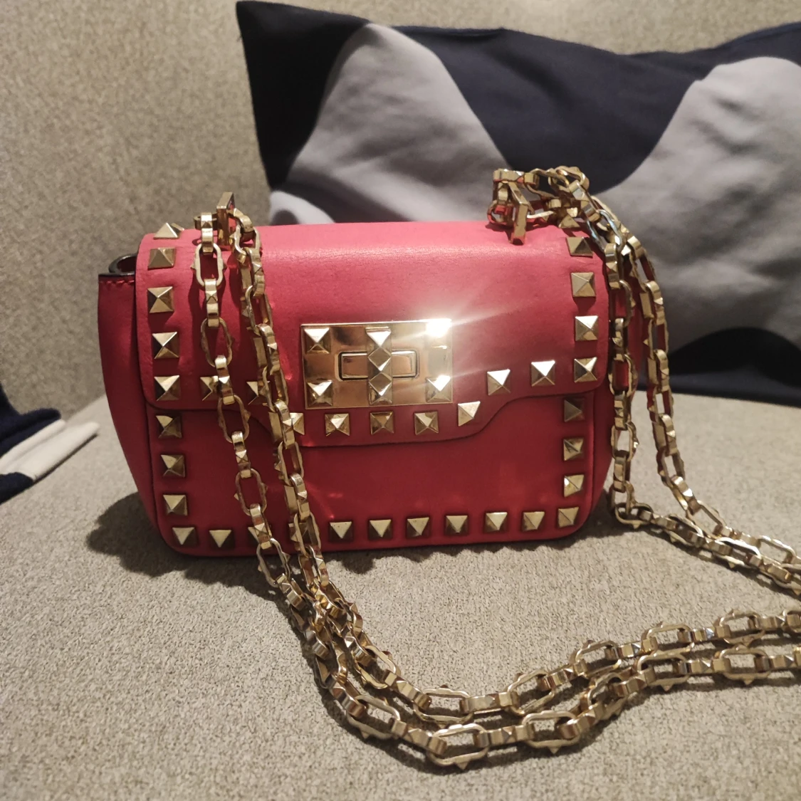 Liten handväska i rosa