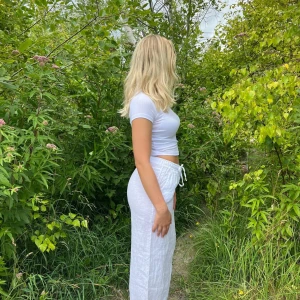 Linnebyxor  - Säljer mina linnebyxor från Design by si i storlek XS/S💓 använts få gånger, nypris 529 men säljer för 300💓 pris kan diskuteras💞