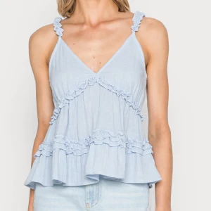 Linne - jättesöt linne från märket YAS från Zalando. Köpt för 520kr.