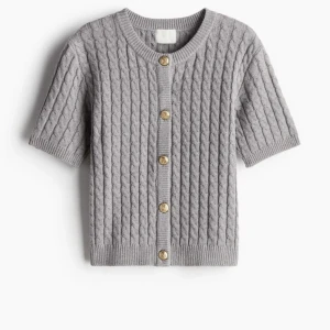 stickad tshirt  - jättefin från h&m, aldrig använd 💞