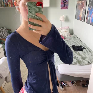 Gina tricot long sleeve  - Köpt för 299kr använd 1 gång,marinblå🫧💙✨🫶🏻