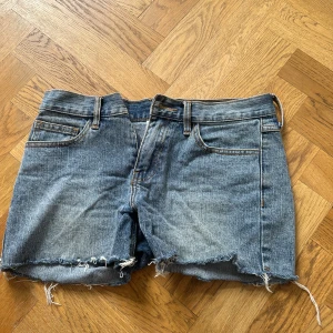 Brandy Melville Shorts  - Snygga shorts från brandy Melville använd ett fåtal gånger 