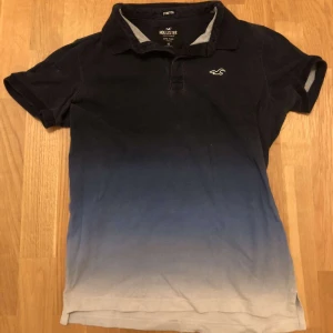Hollister Pike - Hollister Polo / Piké i storlek XS stretch, kan passa S. Välanvänd Pris kan diskuteras!
