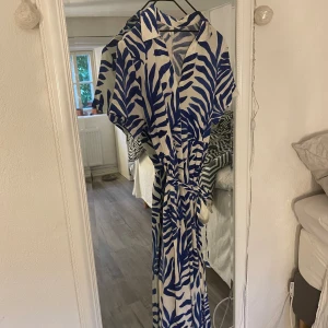 Klänning  - Fin klänning 