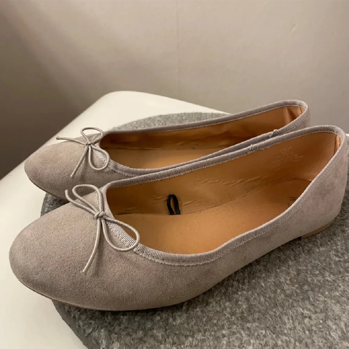 Beige ballerinaskor från H&M - 90