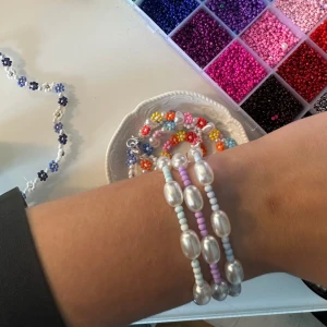 Armband - Armband: 15kr/st🩵🩷