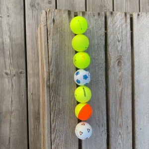 Färgade golfbollar - Snygga färgade och golfbollar med mönster!