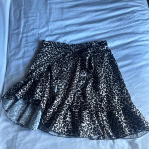 Leopard kjol - Leopard kjol