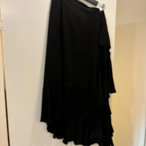 Omlottkjol Rodebjer - Strl M, fint skick