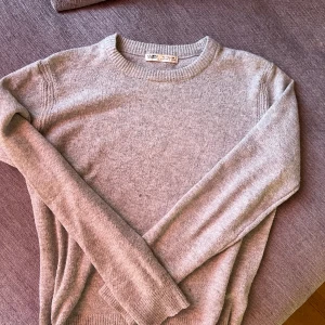 Pull & Bear stickad - Jätte mysig grå stickad från Pull & Bear