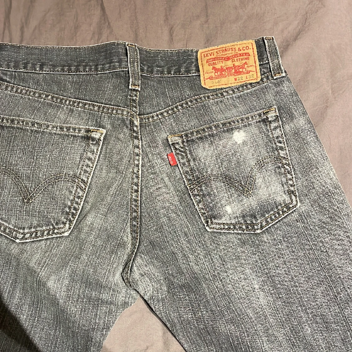 Grå Levis jeans - 91