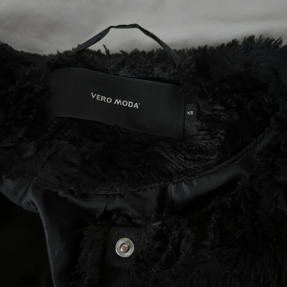 Svart pälsjacka - 91